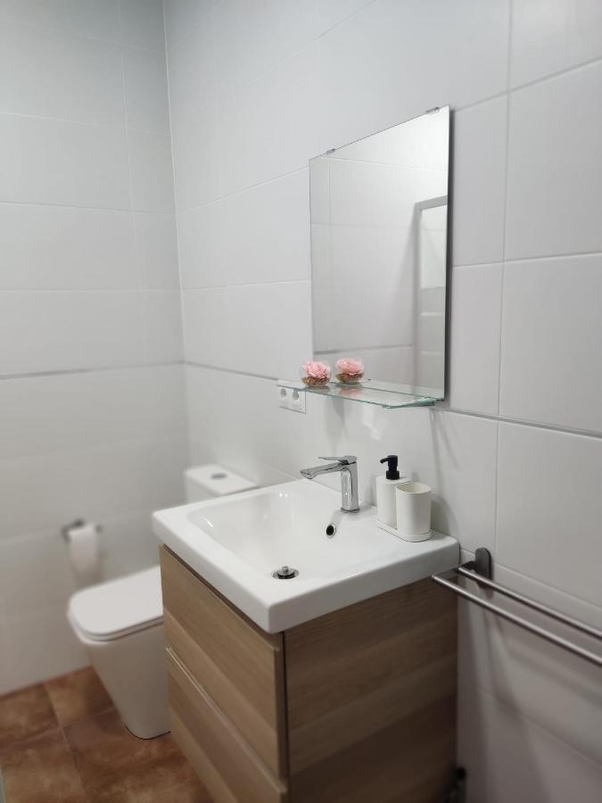 Apartment In The Center Of Севілья Екстер'єр фото