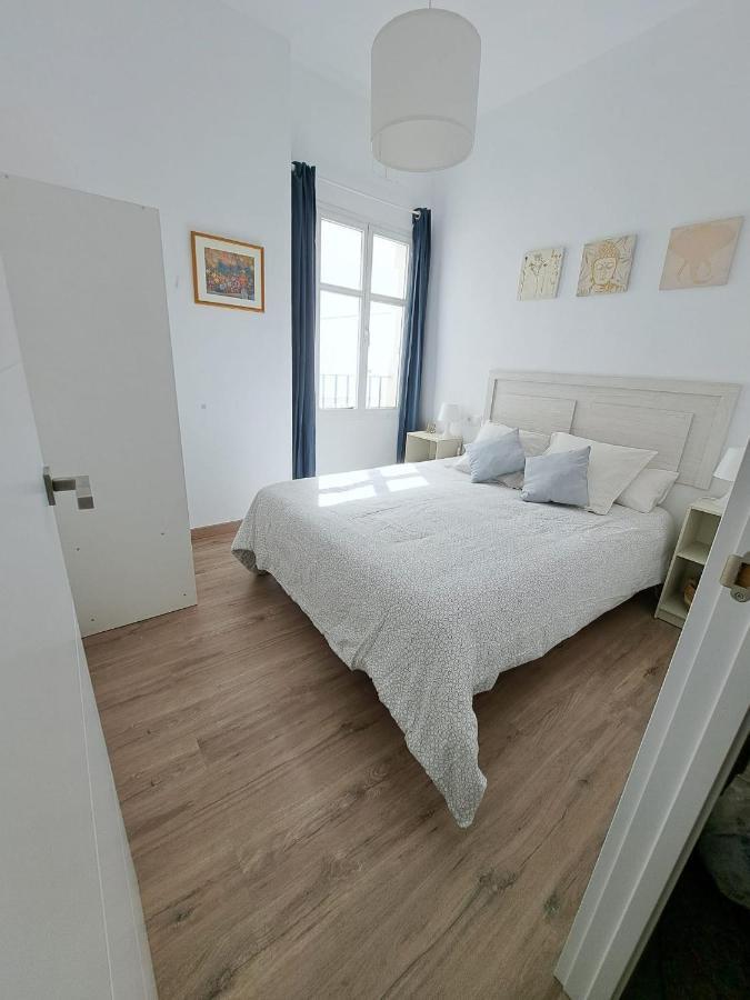 Apartment In The Center Of Севілья Екстер'єр фото