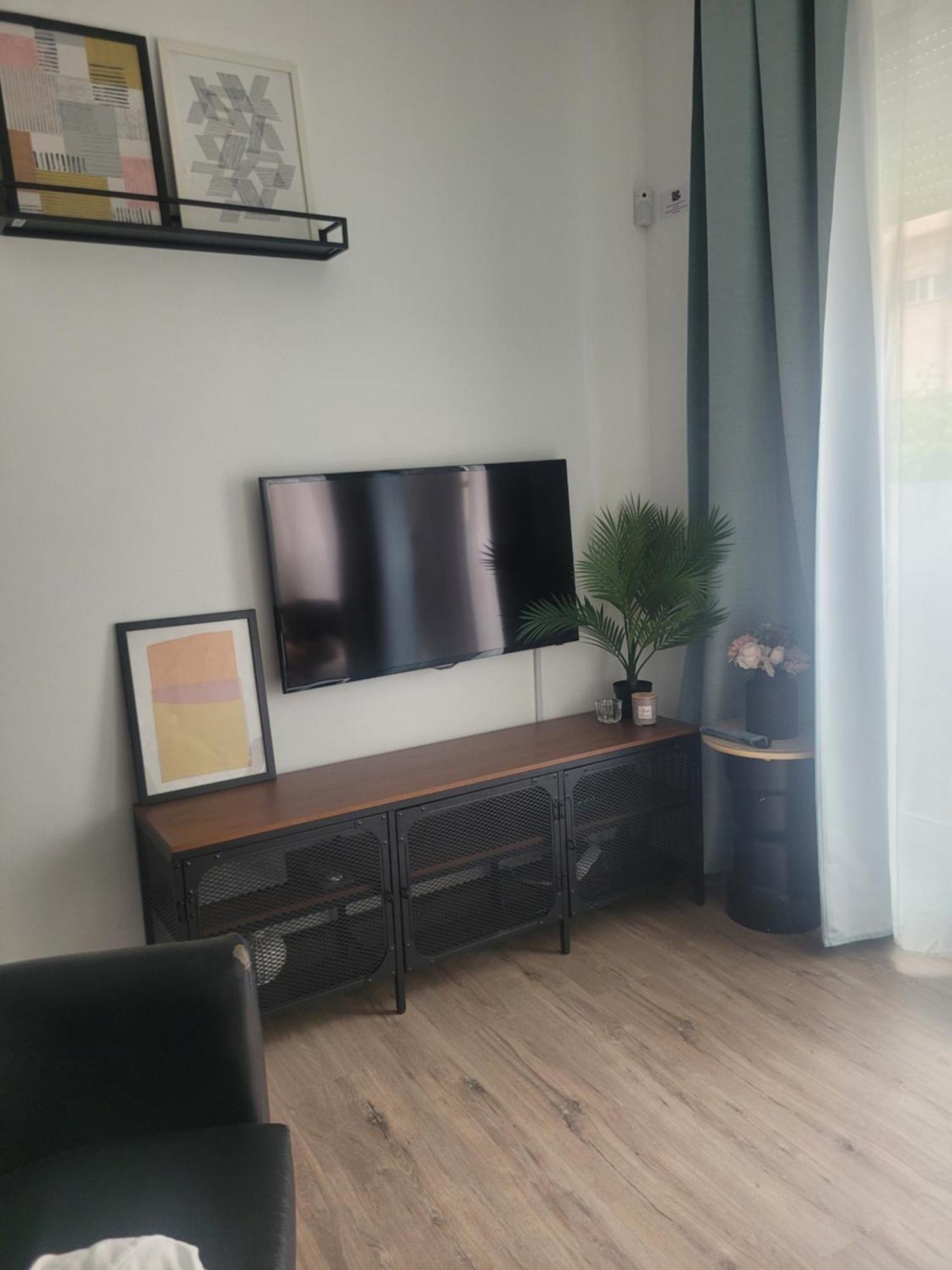 Apartment In The Center Of Севілья Екстер'єр фото